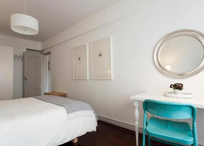 Guestready - Stylish Flat Near Lisbon's Iconic Ave Apartament Lizbona
