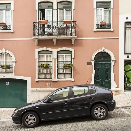 Joivy Superb 1-bed With Workspace And Terrace, Close To Avenida Da Liberdade * リスボン