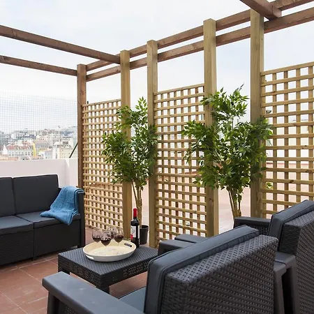 Joivy Superb 1-bed With Workspace And Terrace, Close To Avenida Da Liberdade リスボン