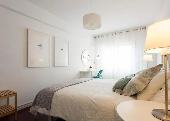 Apartamento Guestready - Stylish Flat Near Lisbon's Iconic Ave *
