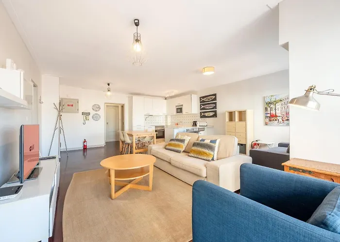 Guestready - Stylish Flat Near Lisbon's Iconic Ave Lägenhet *